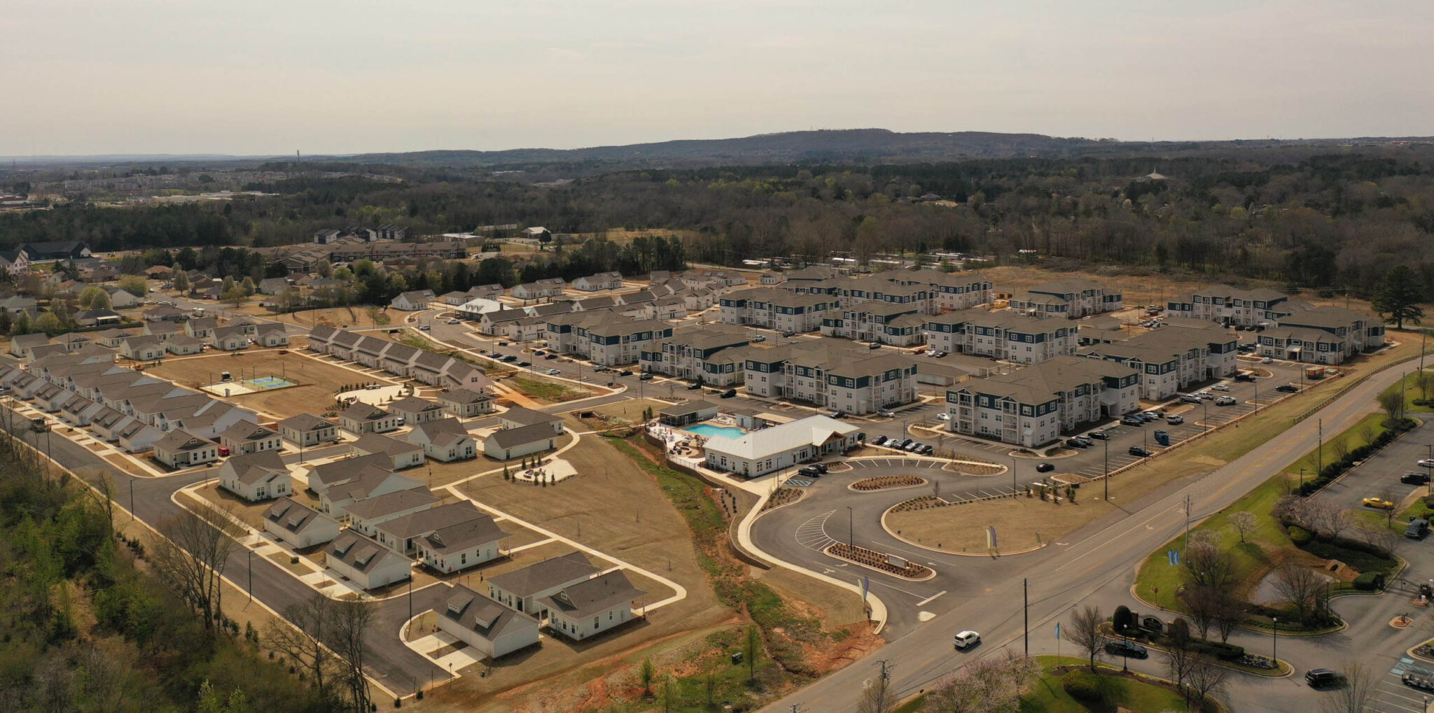 Capstone Building completes Anthem Apartments