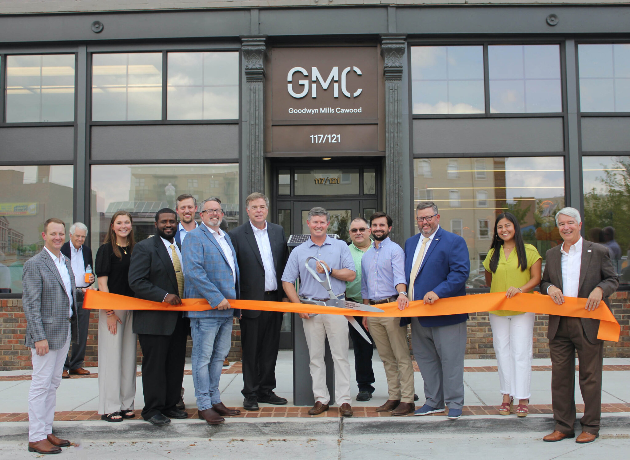 Goodwyn Mills Cawood cuts ribbon on new Huntsville office