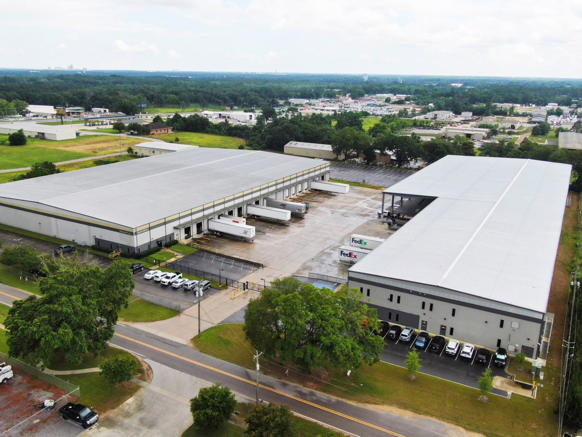 BendPak opens second logistics center in Mobile